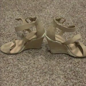 Cute Shoe Dazzle Wedge